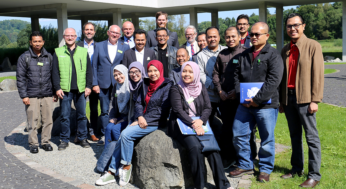 Gäste aus Malaysia im bbz Arnsberg Gäste aus Malaysia im bbz Arnsberg